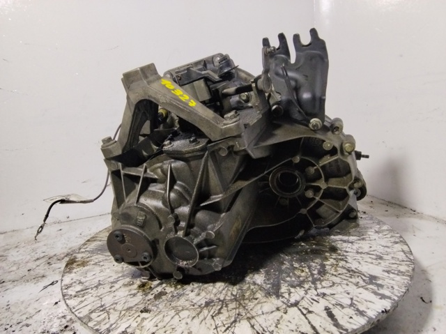Mechaniczna skrzynia biegów w komplecie 4M5R7002YA FORD