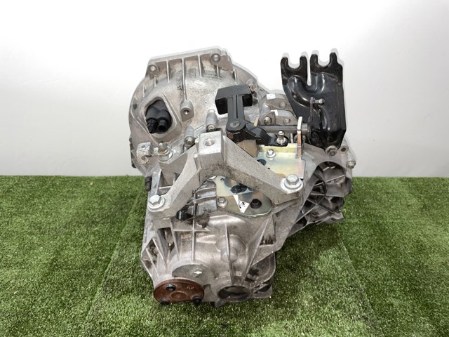 Mechaniczna skrzynia biegów w komplecie 4M5R7002YA FORD