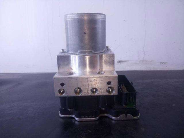 Kupić Sterownik ABS  hydrauliczny Volkswagen Touareg III CR7, RC8 w dobrej cenie