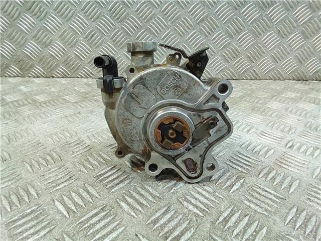 Pompa podciśnienia 4R8Q2A451AF LAND ROVER