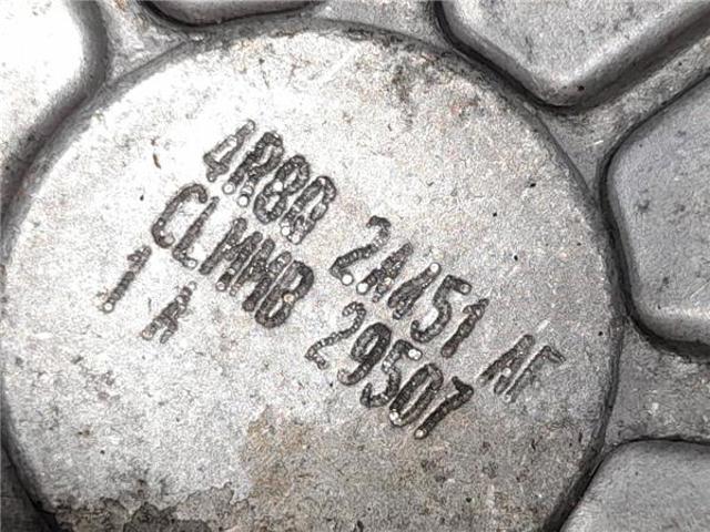 4R8Q2A451AF Land Rover