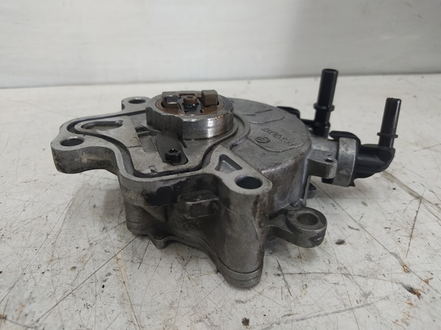 4R8Q2A451AF Land Rover