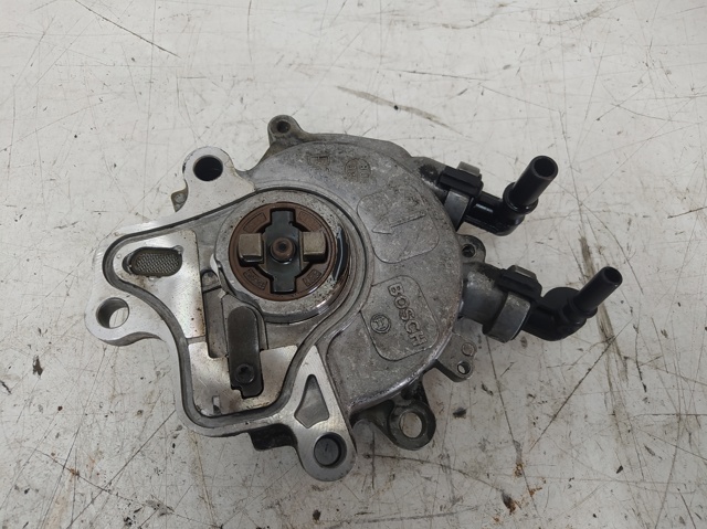 Pompa podciśnienia 4R8Q2A451AF LAND ROVER