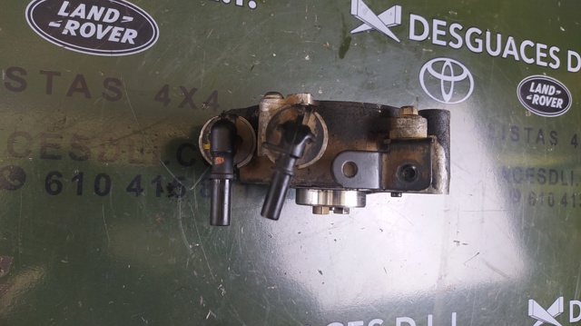 Pompa podciśnienia 4R8Q2A451AF LAND ROVER