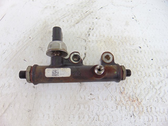 Czujnik ciśnienia paliwa 4R8Q9C066AE PEUGEOT