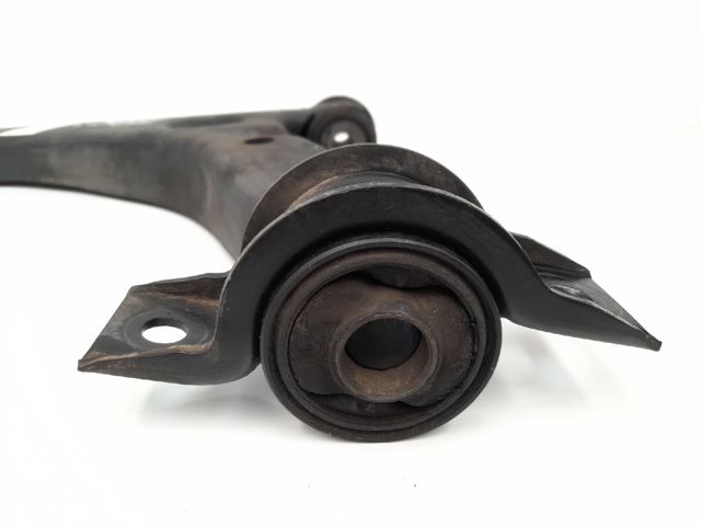 Wahacz zawieszenia przedniego dolny lewy 4T163051AA FORD
