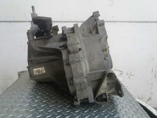 Mechaniczna skrzynia biegów w komplecie 4X4R7002AA JAGUAR