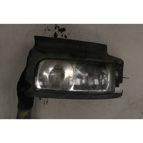 Reflektor lewy 5001840476 RENAULT