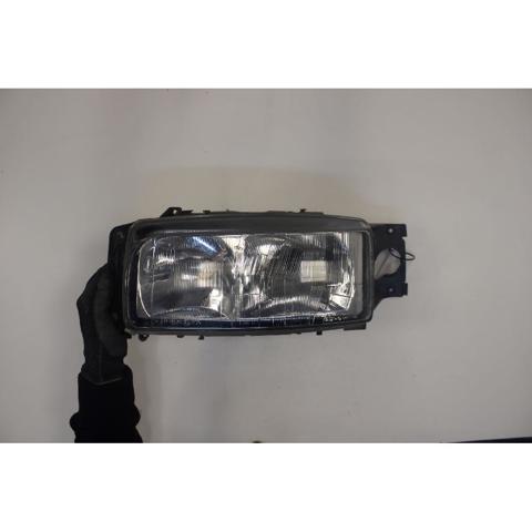 Reflektor lewy 5001840476 RENAULT