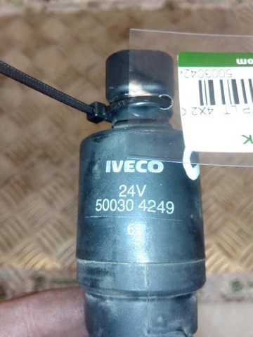 Pompka spryskiwacza szyby przedniej 500304249 IVECO