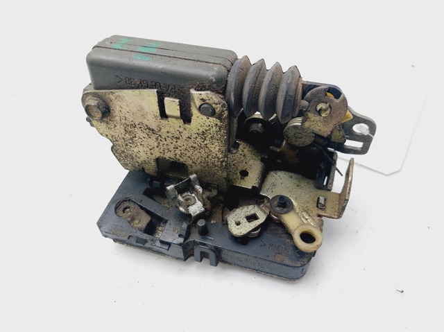 Zamek drzwi przednich lewych 500314255 IVECO