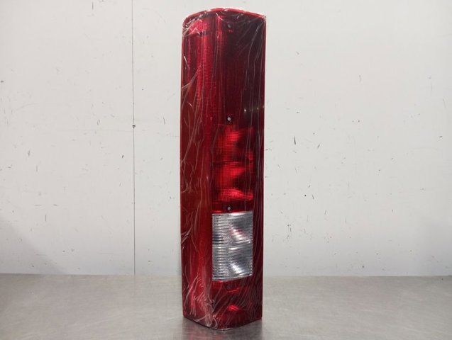 Lampa zespolona tylna lewa 500319559 IVECO