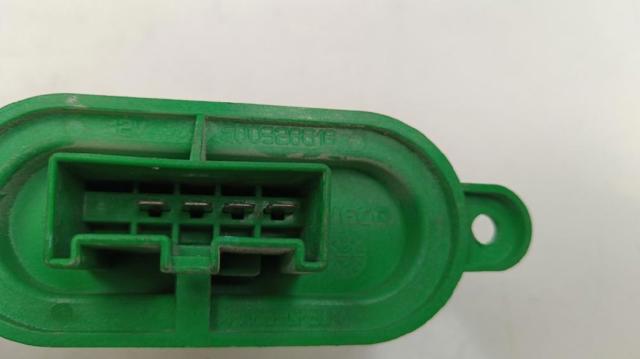 Rezystor wentylatora nagrzewnicy (ogrzewacza kabiny) 500326616 IVECO