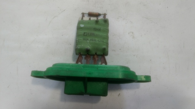 Rezystor wentylatora nagrzewnicy (ogrzewacza kabiny) 500326616 IVECO