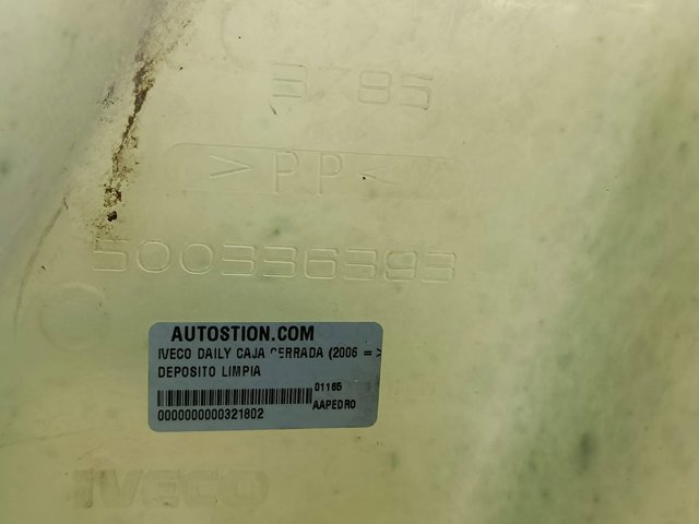 Zbiorniczek spryskiwacza szyb 500336393 IVECO