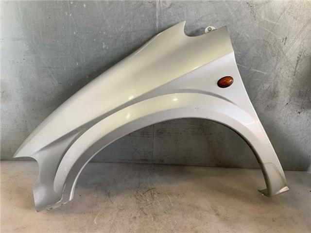 Błotnik przedni lewy 5018445AA CHRYSLER