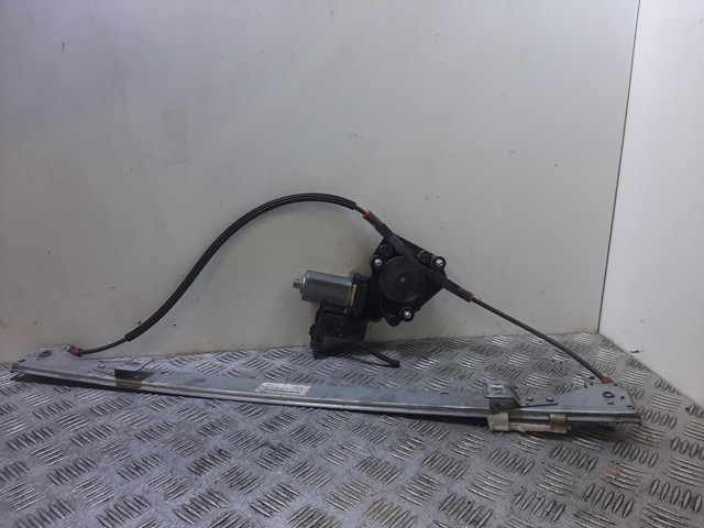 Mechanizm podnoszenia szyby drzwi przednich lewych 504053527 IVECO