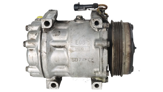 Sprężarka klimatyzacji 504384357 FIAT
