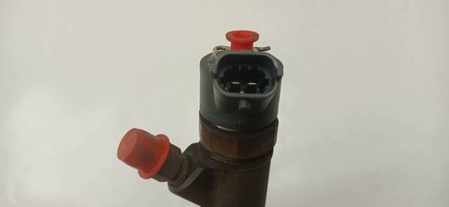 Wtryskiwacz paliwa 504389548 FIAT