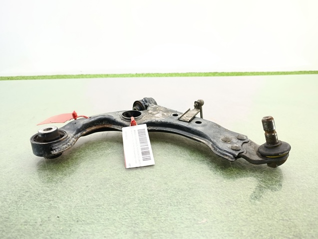 Wahacz zawieszenia przedniego dolny prawy 50513442 FIAT