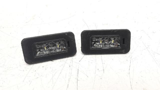Kupić Lampa oświetlenia tylnej tablicy rejestracyjnej Alfa Romeo Giulia  952 w dobrej cenie