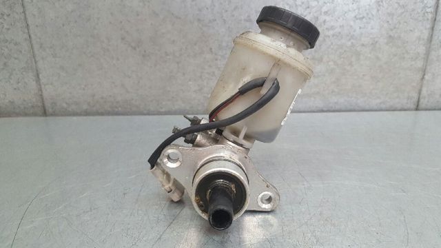Kupić Główny cylinder hamulców Suzuki Baleno  EG w dobrej cenie