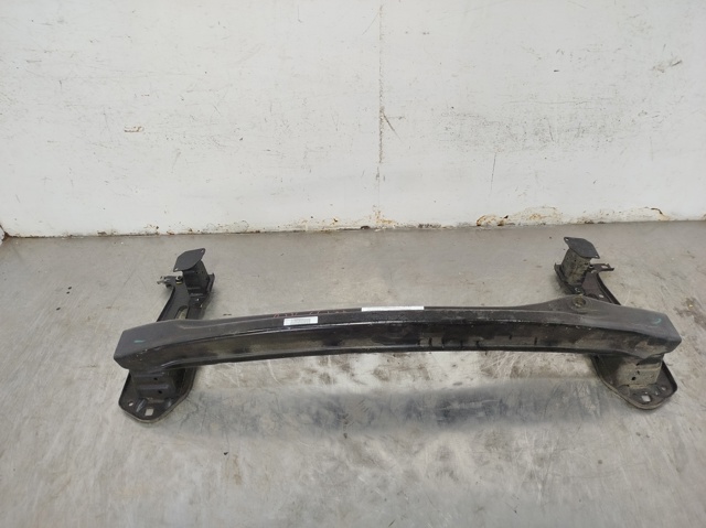 Wzmocnienie zderzaka przedniego 51112757337 BMW