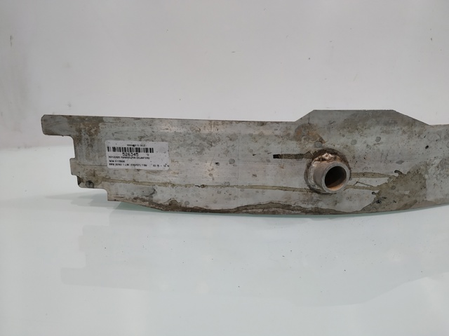 Wzmocnienie zderzaka przedniego 51117255393 BMW