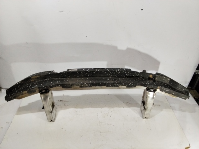 Wzmocnienie zderzaka przedniego 51117255393 BMW