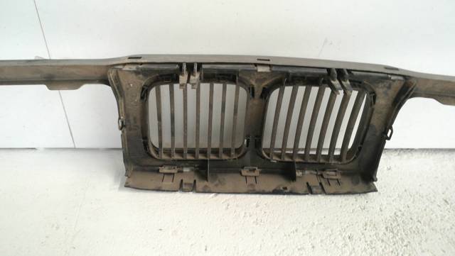 Atrapa chłodnicy BMW 5 E34