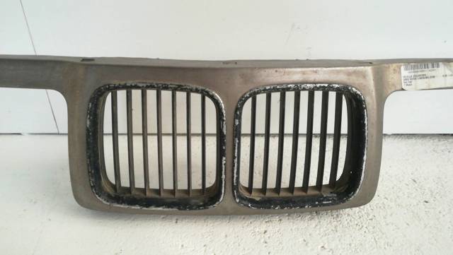 Atrapa chłodnicy BMW 5 E34