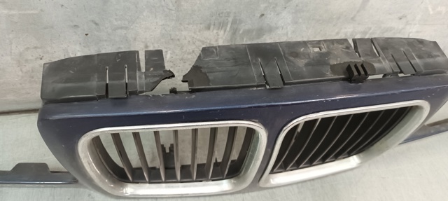 Atrapa chłodnicy BMW 5 E34