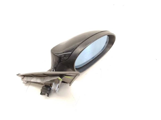 Obudowa lusterka wstecznego prawego 51167189894 BMW