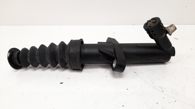 Cylinder roboczy sprzęgła 512004710 PEUGEOT