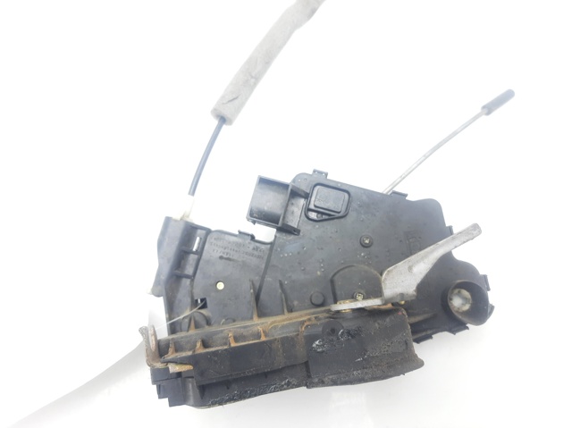 Zamek drzwi przednich lewych 51217011241 BMW
