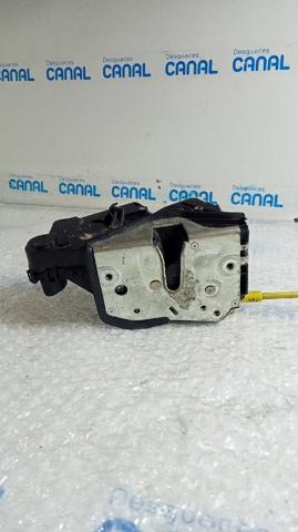 Zamek drzwi przednich lewych 51217011241 BMW