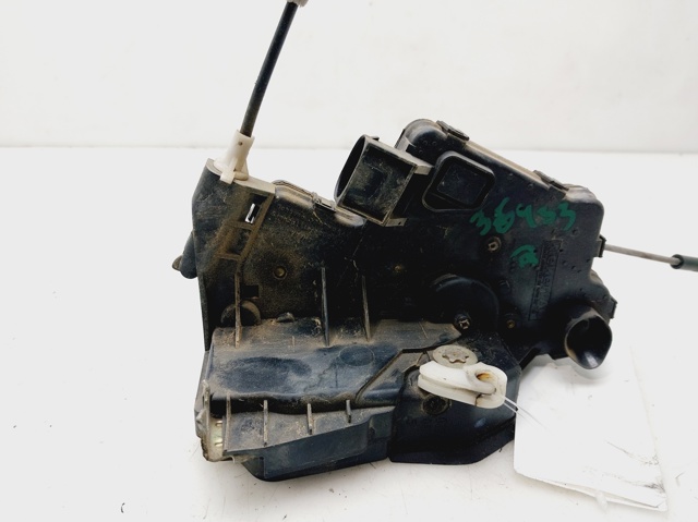 Zamek drzwi przednich lewych 51217011241 BMW