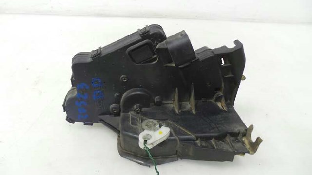 Zamek drzwi przednich prawych 51217011244 BMW
