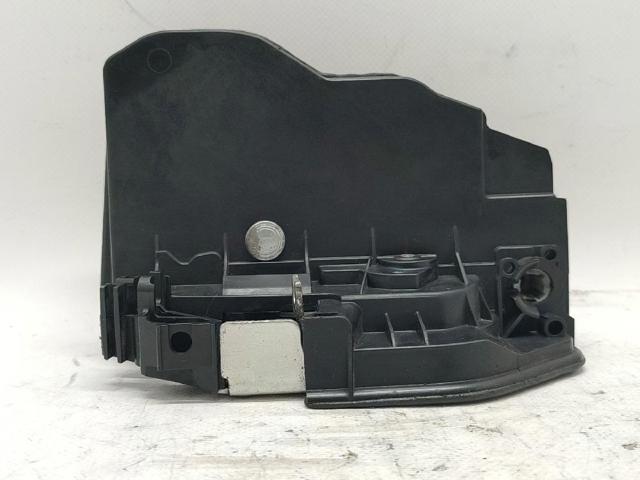 Zamek drzwi przednich lewych 51217229461 BMW