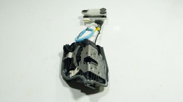 51217477699 BMW