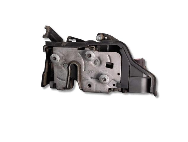 Zamek drzwi przednich lewych 51218253431 BMW