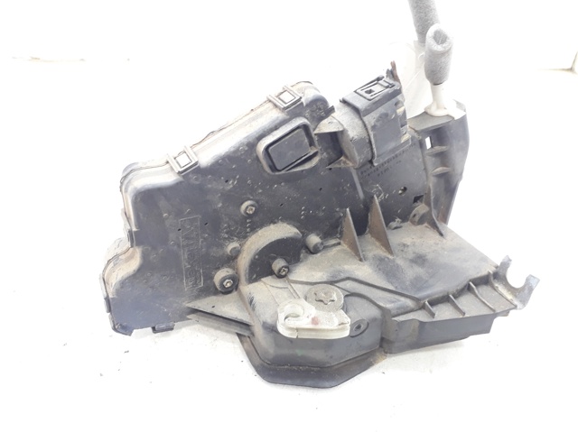 Zamek drzwi tylnych prawych 51227011246 BMW