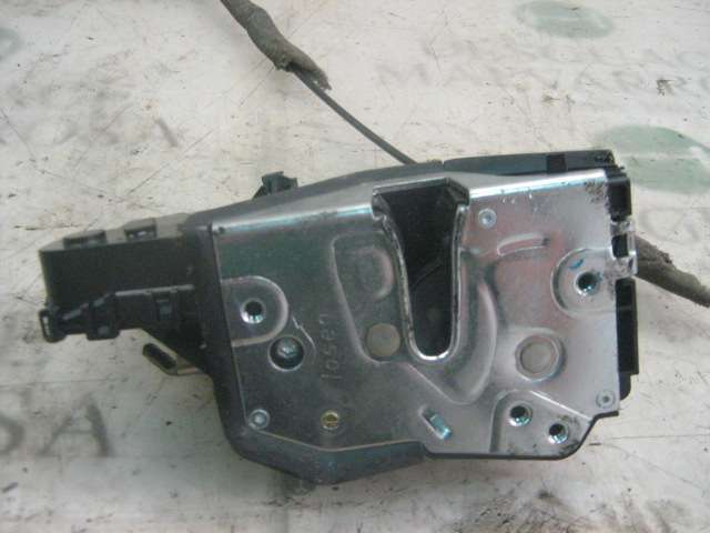 Zamek drzwi tylnych lewych 51227011309 BMW
