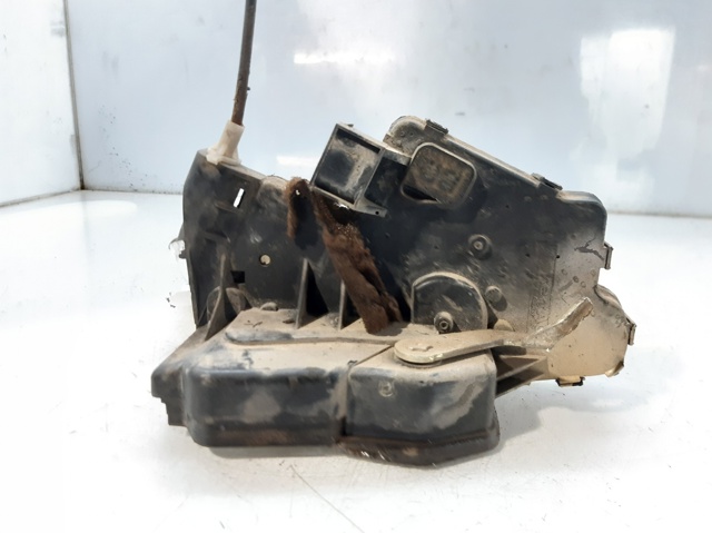 Zamek drzwi tylnych lewych 51227011309 BMW