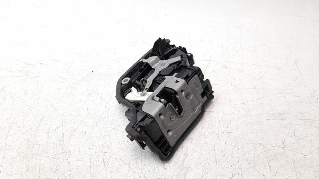 Zamek drzwi tylnych lewych 51227281939 BMW