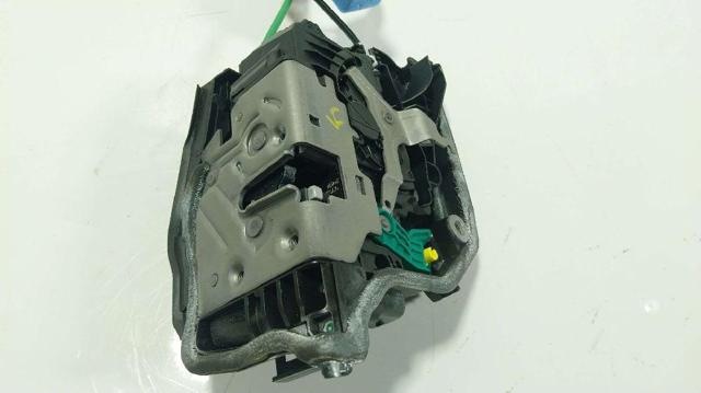 Zamek drzwi tylnych prawych 51227477704 BMW