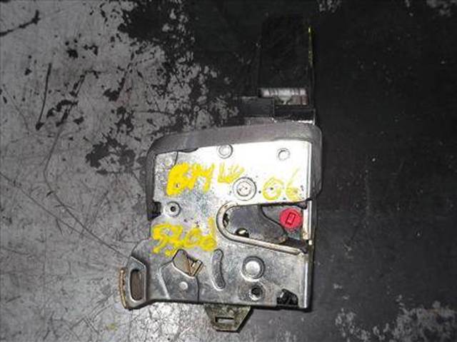 Zamek drzwi tylnych lewych 51228125671 BMW