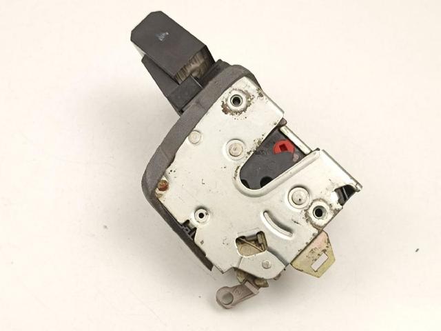 Zamek drzwi tylnych lewych 51228125671 BMW