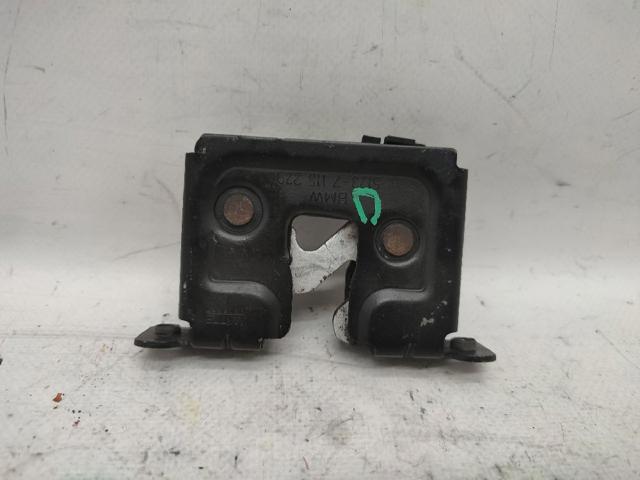Zamek maski 51237008755 BMW