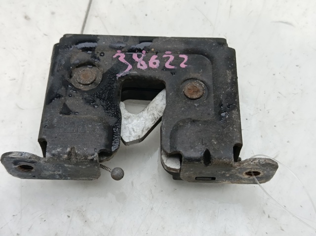 Zamek maski 51237115228 BMW